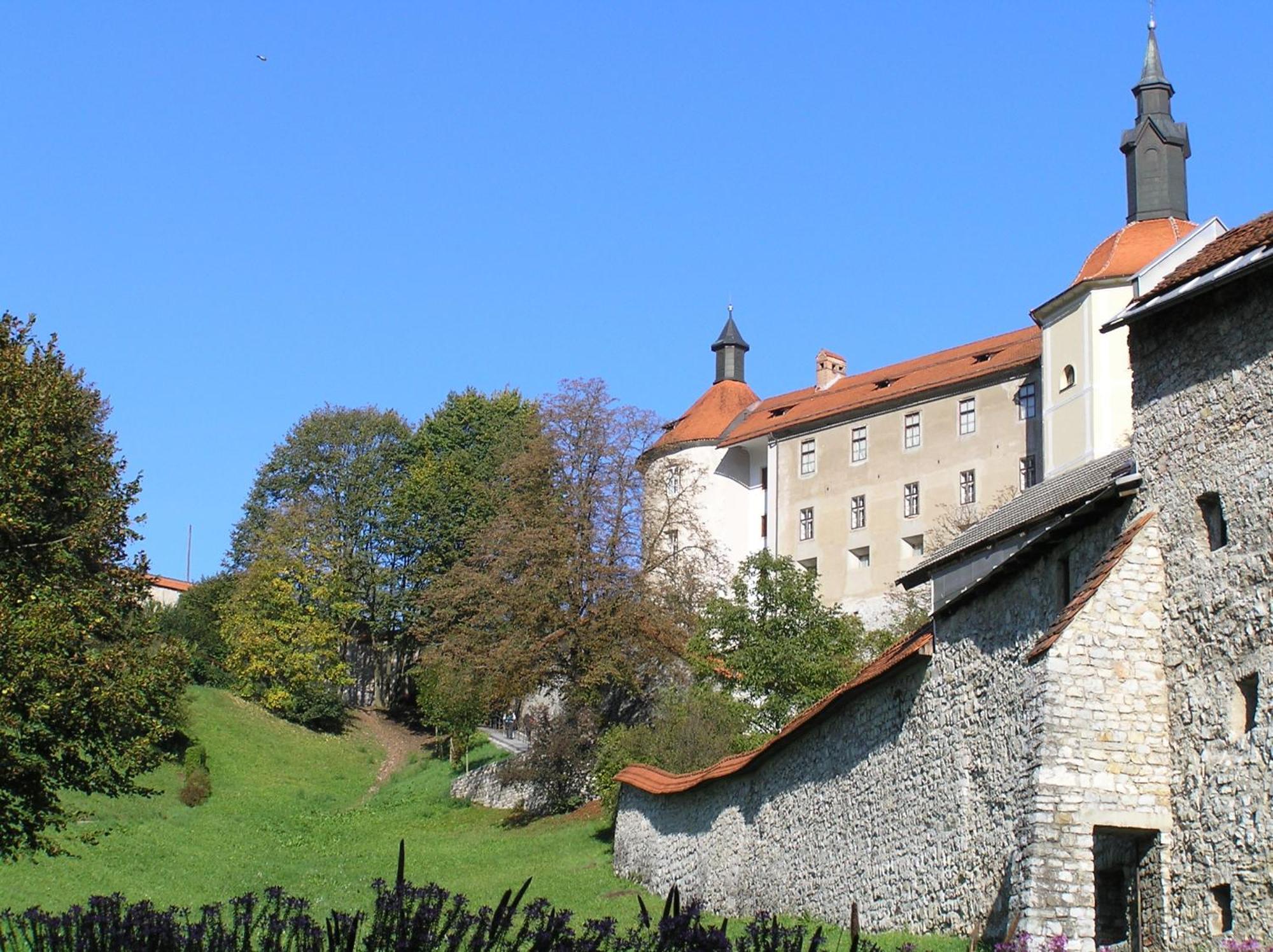 Turizem Loka - Hotel Loka Škofja Loka Exterior foto
